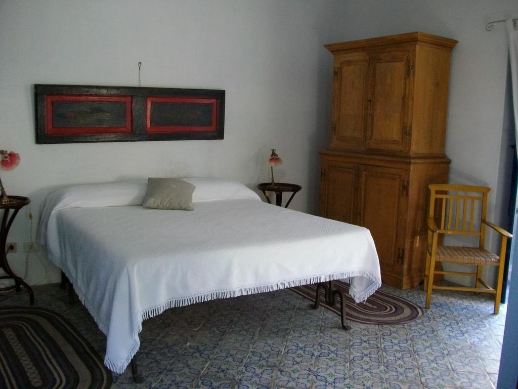Villa A' Riggiola à Stromboli Chambre photo
